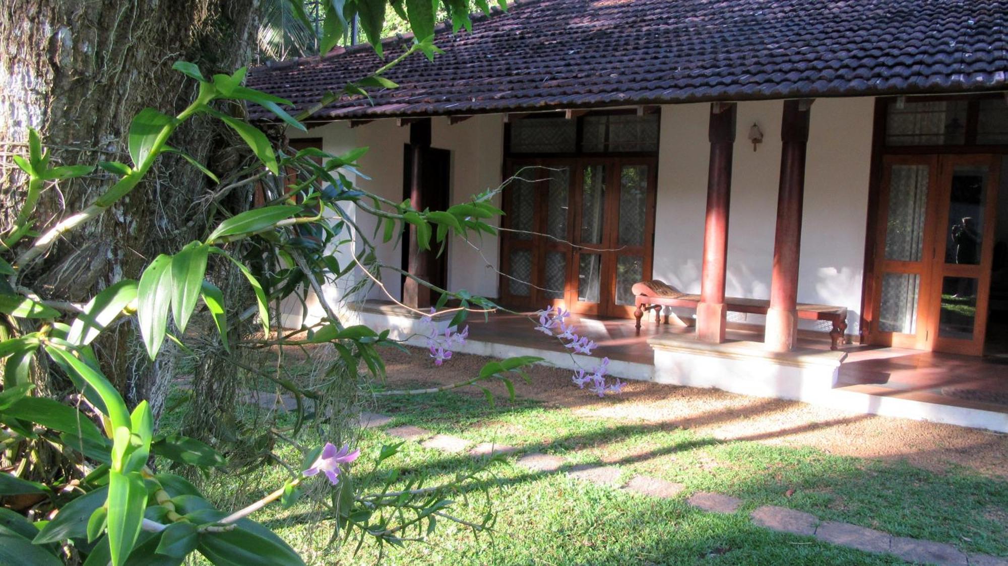 Sagala Bungalow Hotel Kalutara Exterior photo