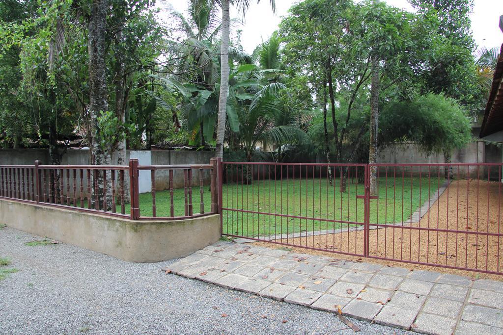 Sagala Bungalow Hotel Kalutara Exterior photo