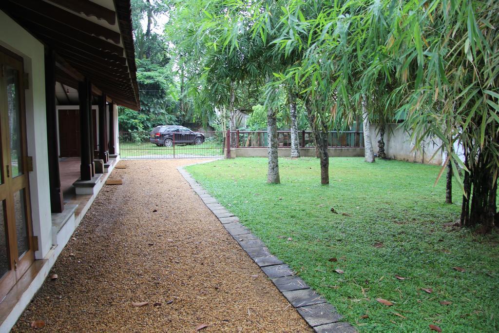 Sagala Bungalow Hotel Kalutara Exterior photo